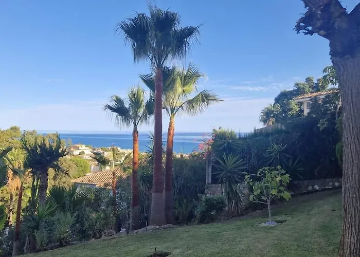 Modern Close To Cabopino & Harbour Appartamento
